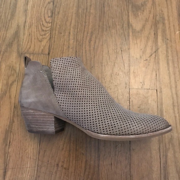 Dolce Vita Shoes - Dolce Vita suede booties size 8.5